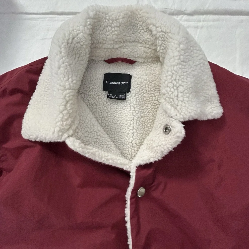 Urban Outfitters Standard Cloth Fleece Lined Coach Men Jacket Size Medium Maroon
